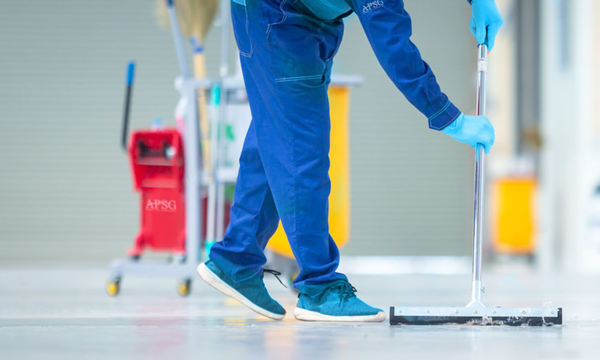 معدات نظافة